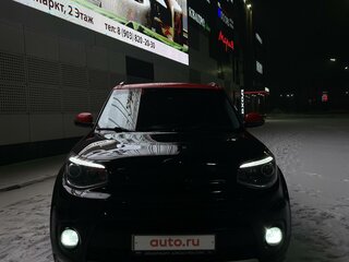 2017 Kia Soul II Рестайлинг, красный, 1750000 рублей, вид 1