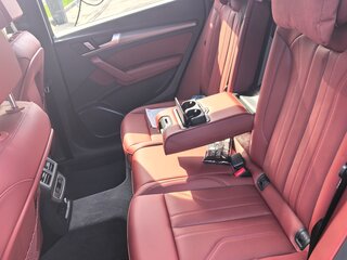 2024 Audi Q5 L 40 TFSI II (FY) Рестайлинг, серый, 5590000 рублей, вид 5