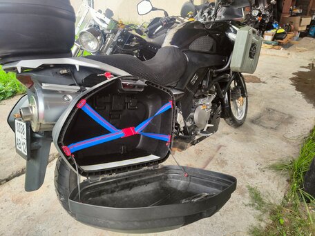 2006 Suzuki V-Strom DL 650, чёрный, 455000 рублей, вид 3