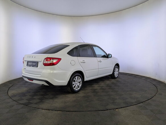 2023 Lada (ВАЗ) Granta I Рестайлинг, белый, 695000 рублей - вид 4