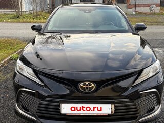 2021 Toyota Camry VIII (XV70) Рестайлинг, чёрный, 2500000 рублей, вид 2