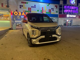 2019 Mitsubishi eK X I, бежевый, 1380000 рублей, вид 3