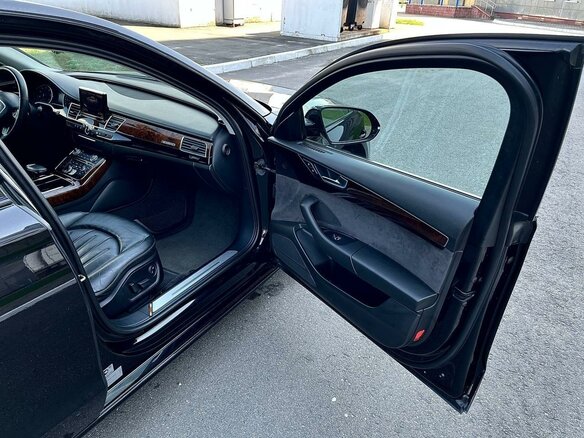 2011 Audi A8 Long III (D4), чёрный, 1800000 рублей - вид 26