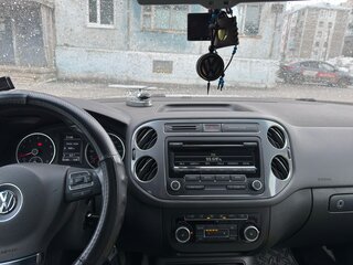 2011 Volkswagen Tiguan I Рестайлинг, серебристый, 1200000 рублей, вид 4