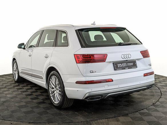 2019 Audi Q7 45 TDI II (4M) Рестайлинг, белый, 4850000 рублей - вид 6