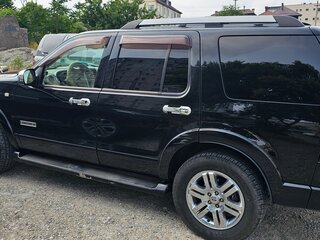2005 Ford Explorer IV, чёрный, 1500000 рублей, вид 4