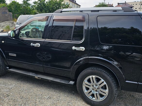 2005 Ford Explorer IV, чёрный, 1500000 рублей - вид 3
