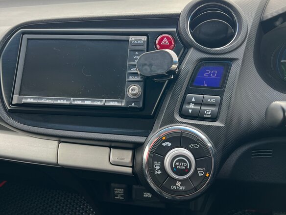 2012 Honda Insight II Рестайлинг, коричневый, 1150000 рублей - вид 20