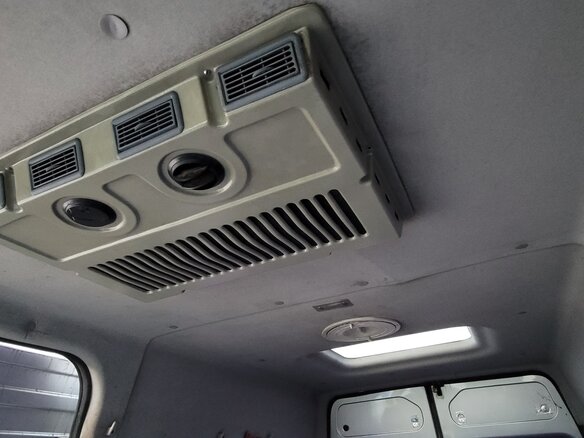 2008 Ford Transit, серебристый, 855000 рублей - вид 8