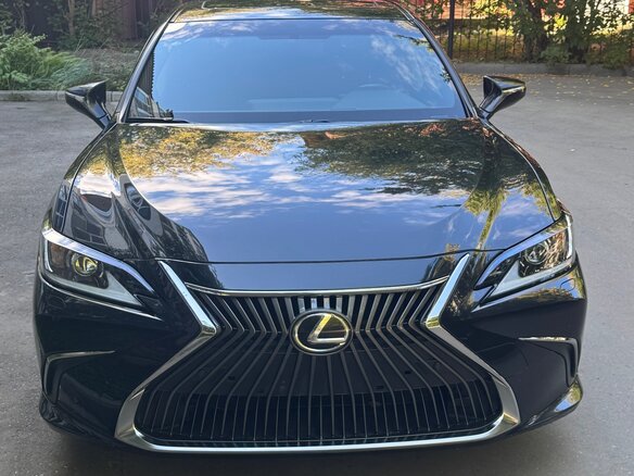 2020 Lexus ES 250 VII, чёрный, 3700000 рублей - вид 2