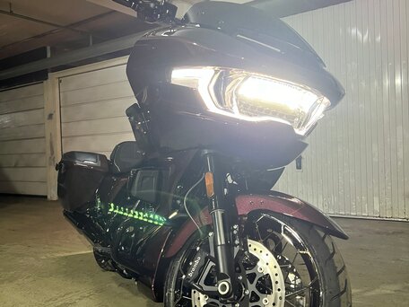 2024 Harley-Davidson CVO Road Glide, красный, 4900000 рублей, вид 4