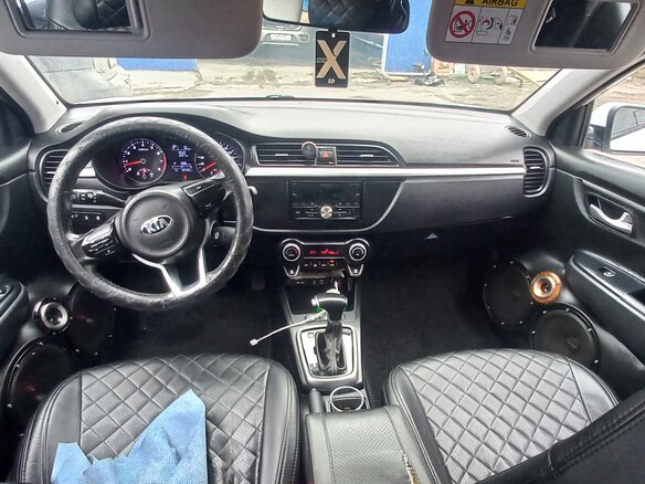 2019 Kia Rio IV, белый, 1450000 рублей - вид 2