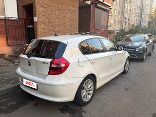 2011 BMW 1 серии 116i I (E81/E82/E87/E88) Рестайлинг, белый, 580000 рублей, вид 4
