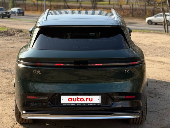2025 Zeekr 7X 100 kWh I, зелёный, 7700000 рублей - вид 3