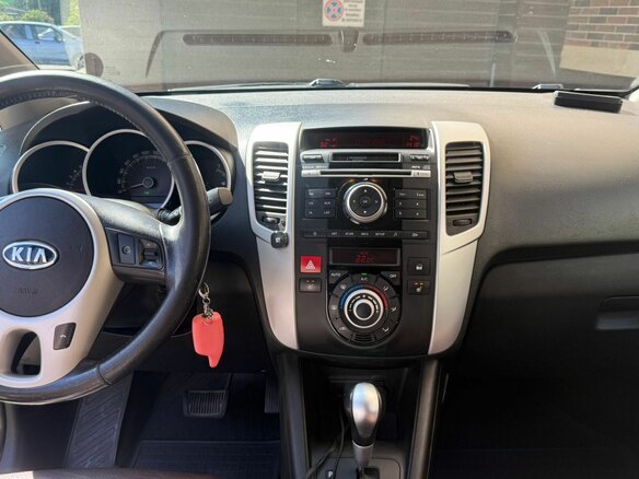 2012 Kia Venga I, коричневый, 990000 рублей - вид 6