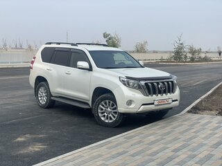 2016 Toyota Land Cruiser Prado 150 Series Рестайлинг 1, белый, 3500000 рублей, вид 3