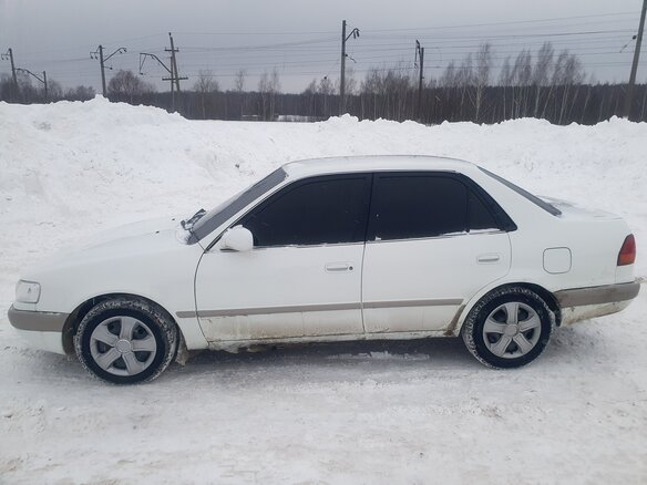 1997 Toyota Corolla VII (E100), белый, 350000 рублей - вид 4