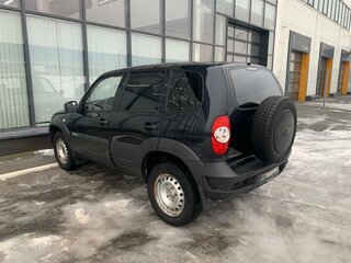 2013 Chevrolet Niva I Рестайлинг, чёрный, 500000 рублей, вид 5