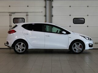 2014 Kia Ceed II, белый, 847000 рублей, вид 4