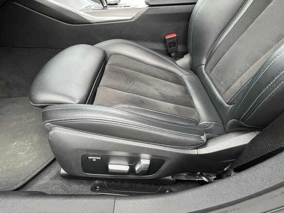 2019 BMW 3 серии 320i xDrive VII (G2x), чёрный, 3790000 рублей - вид 10