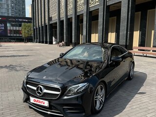 2017 Mercedes-Benz E-Класс 300 V (W213, S213, C238), чёрный, 3650000 рублей, вид 2