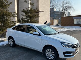 2024 Lada (ВАЗ) Vesta I Рестайлинг (NG), белый, 1420000 рублей, вид 4