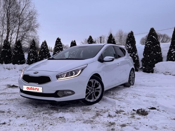 2013 Kia Ceed II, белый, 1500000 рублей - вид 2
