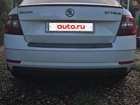 2017 Skoda Octavia III (A7) Рестайлинг, белый - вид 6