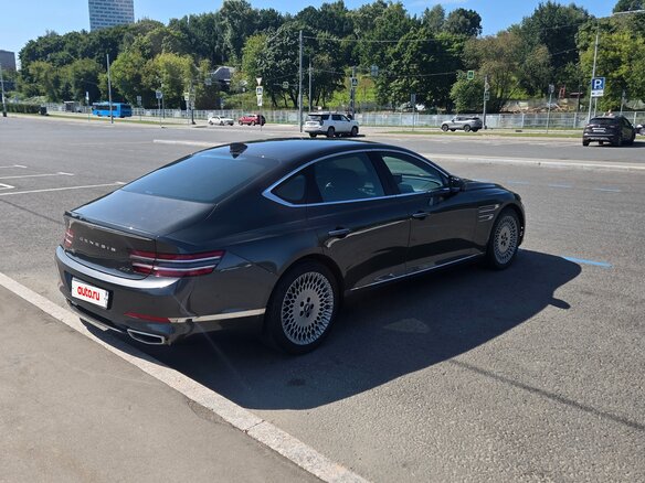 2021 Genesis G80 II, серый, 4500000 рублей - вид 3
