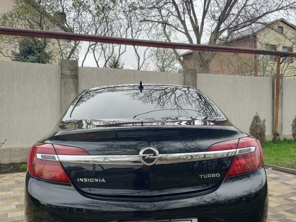 2013 Opel Insignia I Рестайлинг, чёрный, 1100000 рублей - вид 3