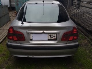 2002 Mitsubishi Carisma I Рестайлинг, серебристый, 260000 рублей, вид 3