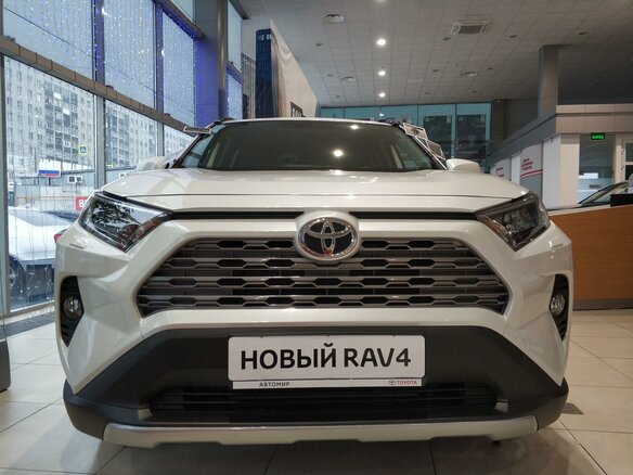2021 Toyota RAV4 V (XA50), белый - вид 1