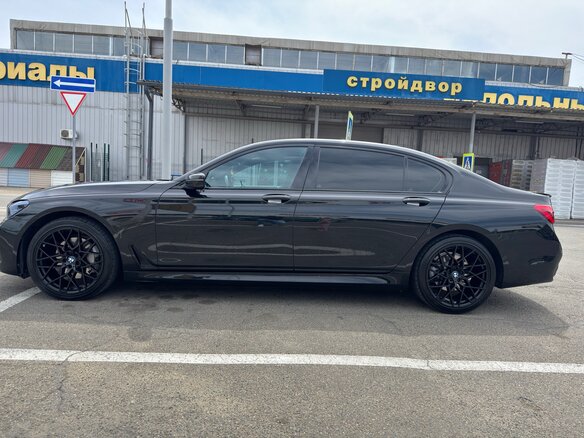2017 BMW 7 серии Long 730Ld xDrive VI (G11/G12), чёрный, 3700000 рублей - вид 7