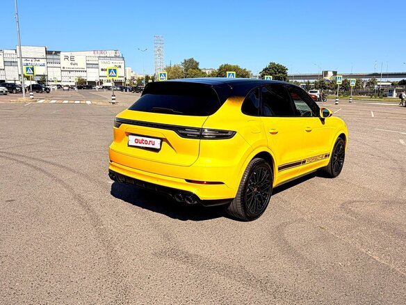 2019 Porsche Cayenne III, жёлтый, 4990000 рублей - вид 30