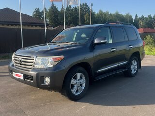 2012 Toyota Land Cruiser 200 Series Рестайлинг 1, серый, 3450000 рублей, вид 1