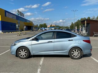 2011 Hyundai Solaris I, голубой, 950000 рублей, вид 2