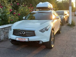 2014 Infiniti QX70, белый, 2500000 рублей, вид 2