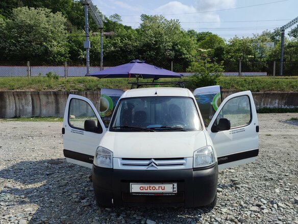 2011 Citroen Berlingo I Рестайлинг, белый, 590000 рублей - вид 1