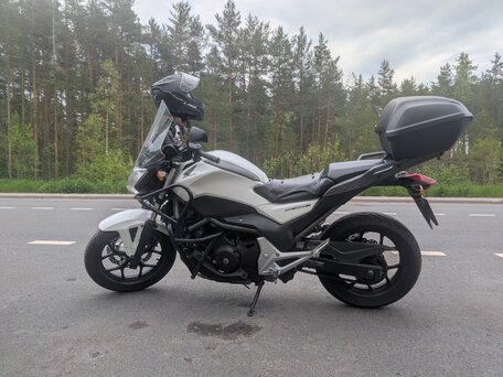 2013 Honda NC 700S, белый, 650000 рублей, вид 2