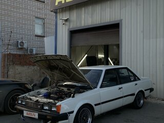 1981 Toyota Carina III (A60), белый, 400000 рублей, вид 2