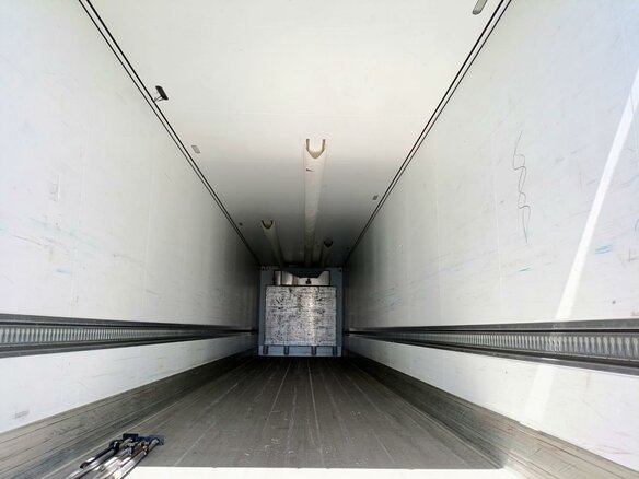 2021 Schmitz Cargobull SKO, белый, 5413547 рублей - вид 6