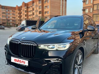 2020 BMW X7 40i I (G07), чёрный, 8700000 рублей, вид 3