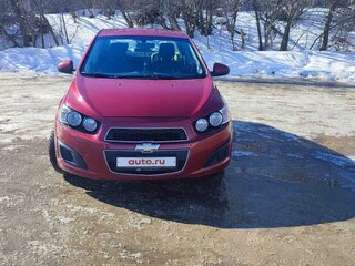 2014 Chevrolet Aveo II, красный, 750000 рублей, вид 1