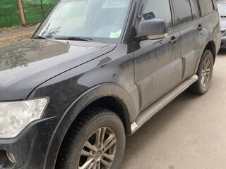 2011 Mitsubishi Pajero IV, чёрный, 2200000 рублей, вид 4