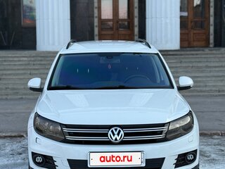 2013 Volkswagen Tiguan I Рестайлинг, белый, 1600000 рублей, вид 2