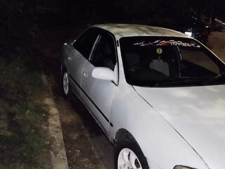 1996 Toyota Carina VI (T190), белый, 320000 рублей, вид 2