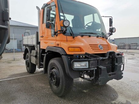 2015 Mercedes-Benz Unimog, оранжевый, 12490000 рублей, вид 1