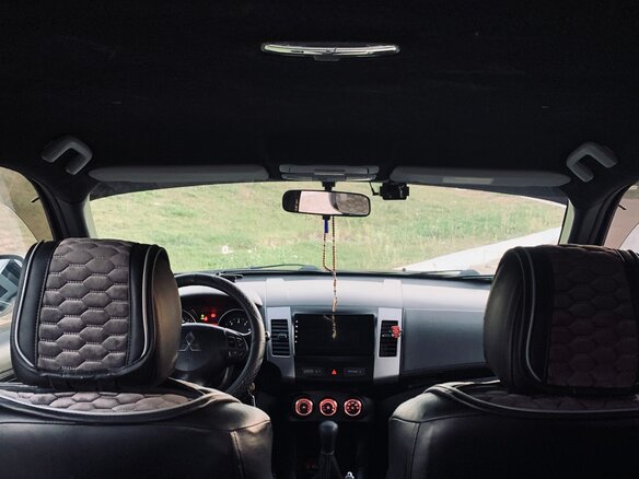 2009 Mitsubishi Outlander II Рестайлинг, чёрный, 1550000 рублей - вид 16