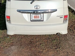 2012 Toyota ISis I Рестайлинг, белый, 1450000 рублей, вид 4