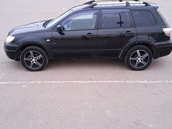 2007 Mitsubishi Outlander I, чёрный, 600000 рублей - вид 6